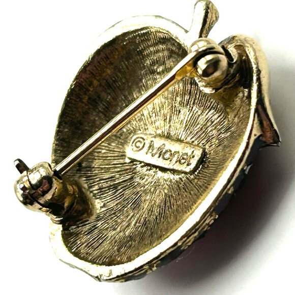 Vintage Monet Red Rhinestone Antique Gold Apple Pin Brooch Teachers Gift - Picture 11 of 15